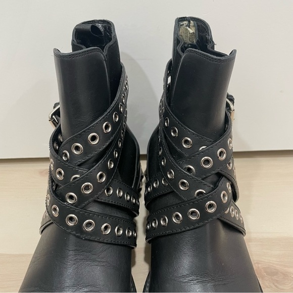 Miu Miu 5T652A Bisonte 2 Nero (Black) Women’s Biker Leather Boots Size 41 Buckle - Picture 5 of 16